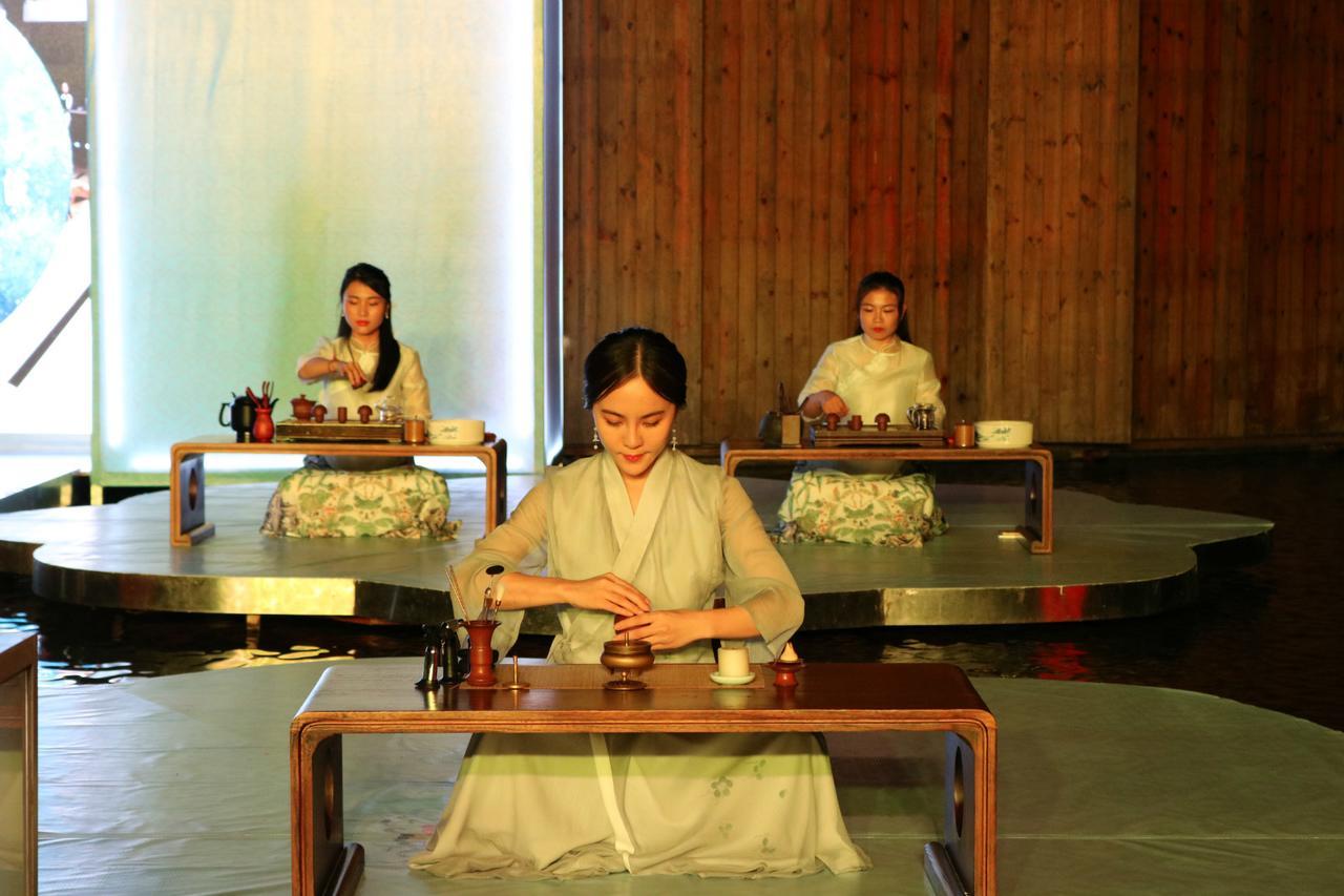 China Community Culture & Art Hotel Циндао Екстериор снимка