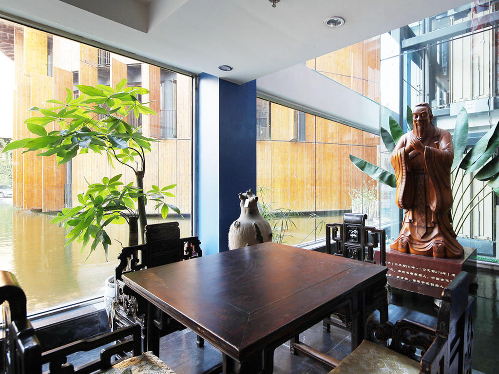 China Community Culture & Art Hotel Циндао Екстериор снимка
